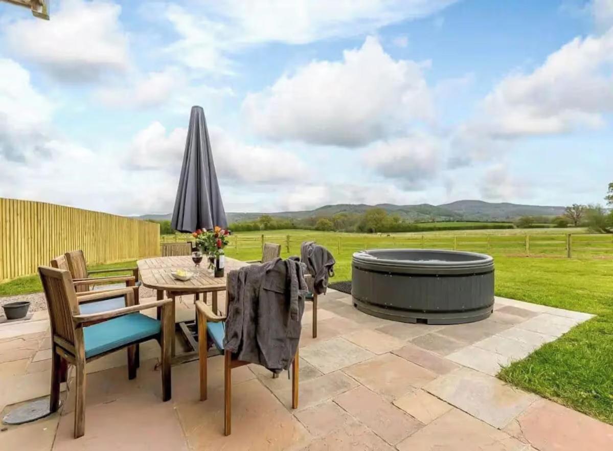 Luxury Country House With Hot Tub In Malvern Sleeps 6 To 8 Award Winning Pet Friendly Mathon Eksteriør bilde