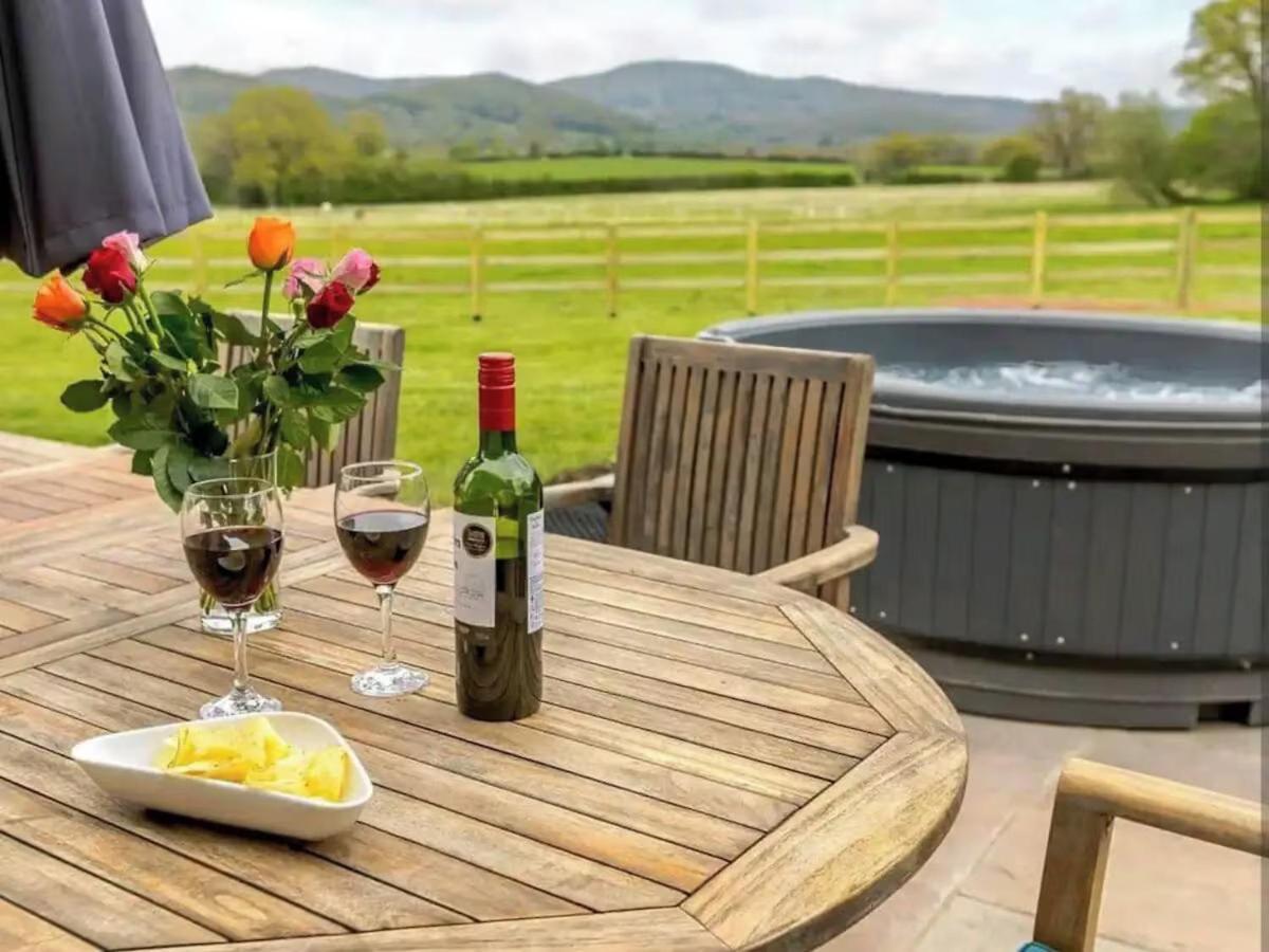 Luxury Country House With Hot Tub In Malvern Sleeps 6 To 8 Award Winning Pet Friendly Mathon Eksteriør bilde